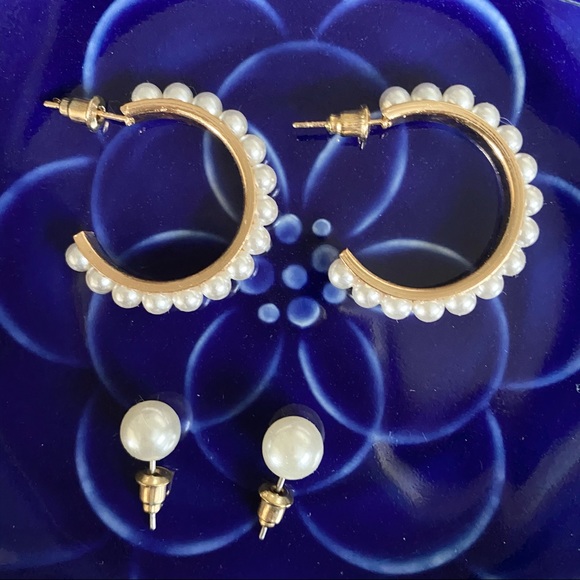 Pearl hoops and studs - Picture 1 of 2
